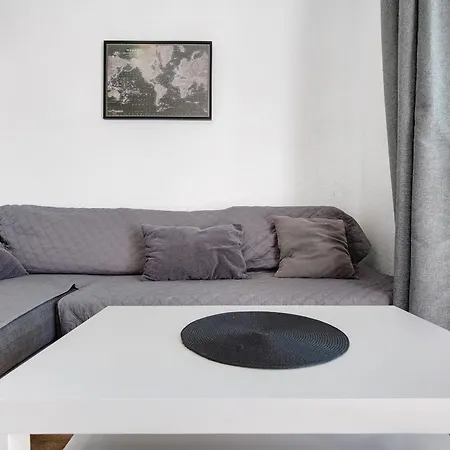 Cristobal Apartment *