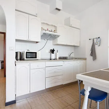Cristobal Apartment *